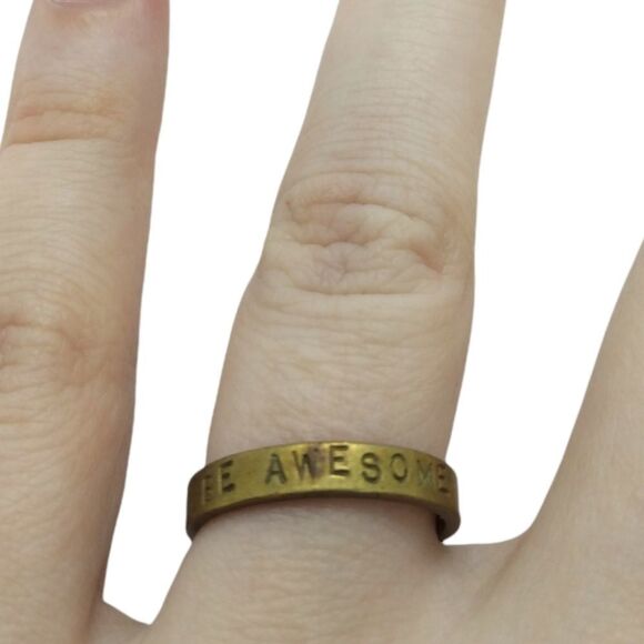 Vintage simplistic gold band be‎ awesome - Picture 1 of 1
